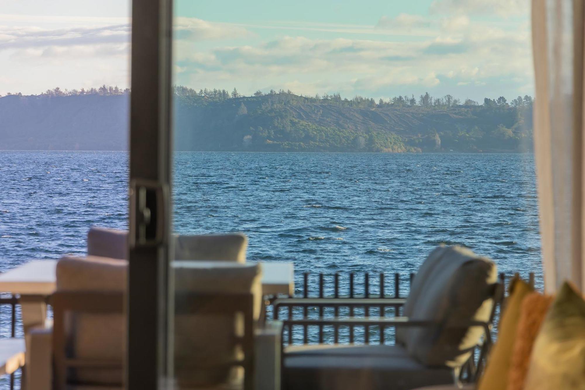 Brand New Lake Front Homes Spa Pool Taupo Exterior foto