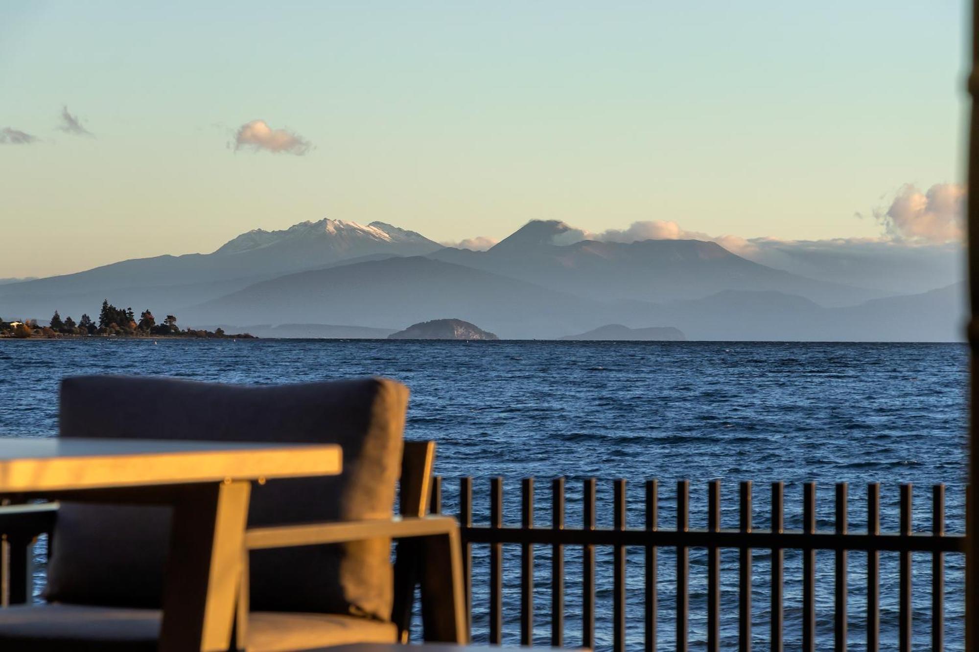 Brand New Lake Front Homes Spa Pool Taupo Exterior foto