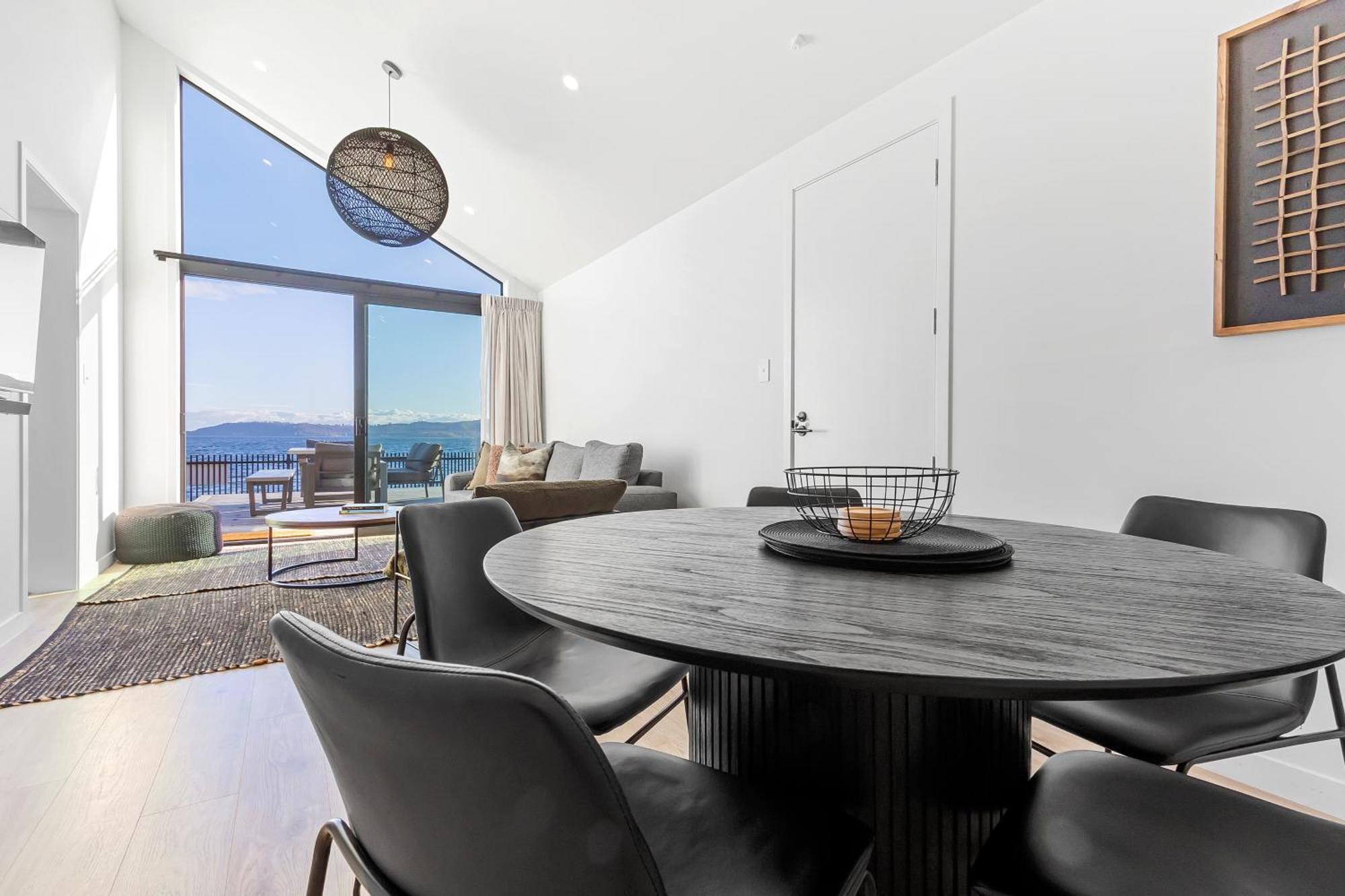 Brand New Lake Front Homes Spa Pool Taupo Exterior foto